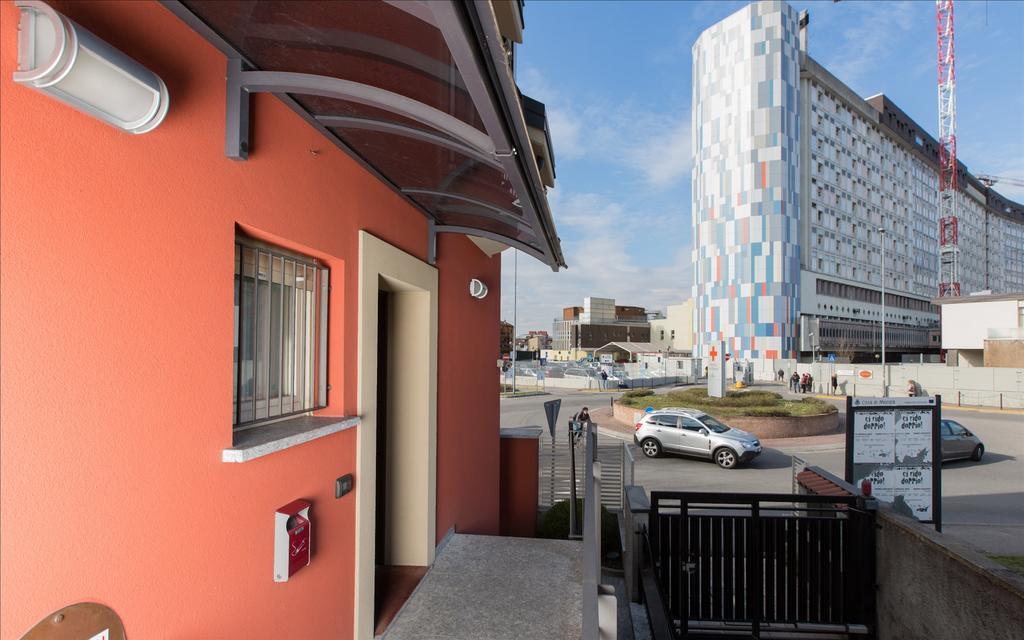 Residenza Villa Regina Монца Екстериор снимка