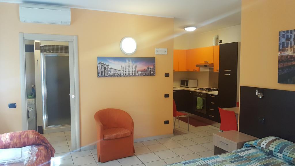 Residenza Villa Regina Монца Екстериор снимка