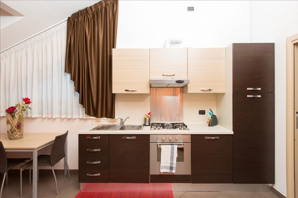 Residenza Villa Regina Монца Екстериор снимка